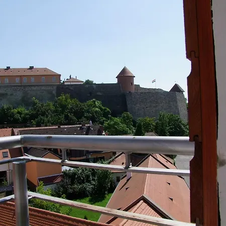 Apartment Minaret Eger