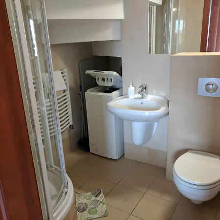 Minaret Apartment *