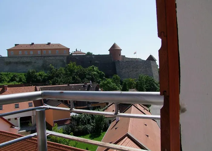 Apartment Minaret Eger