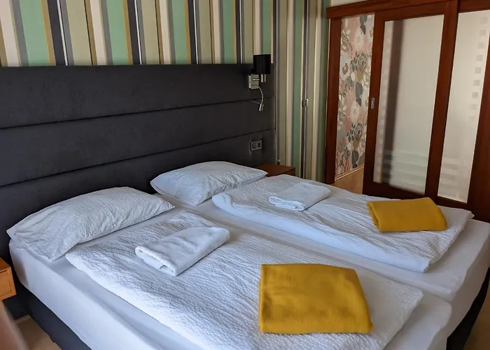 Minaret Apartment Erlau